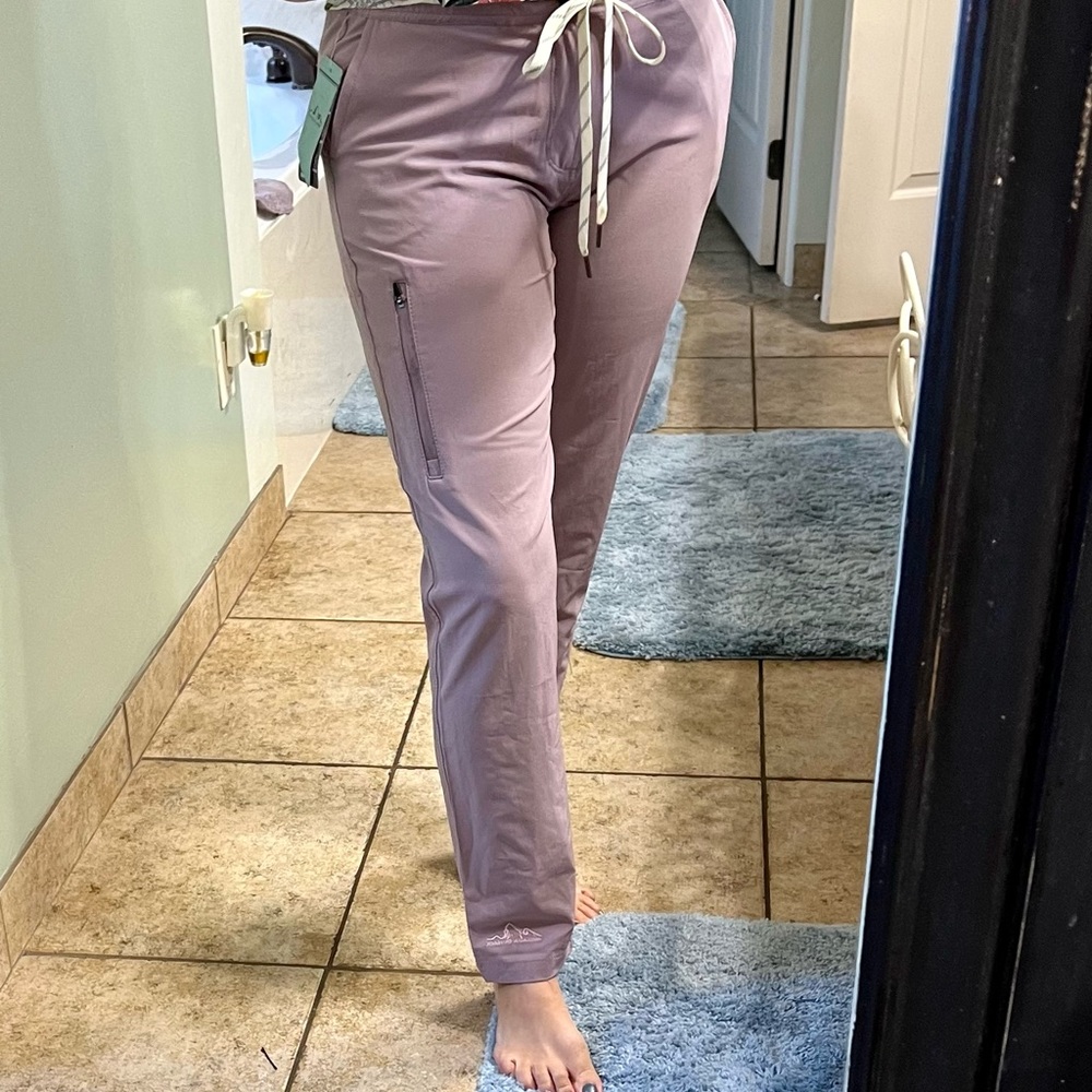 Lightweight pant. Great for hiking
